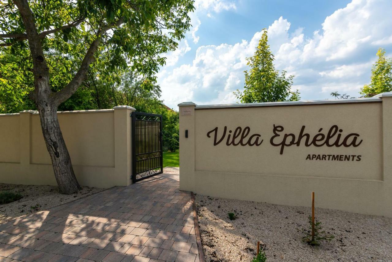 Villa Ephelia Dunajska Streda Luaran gambar