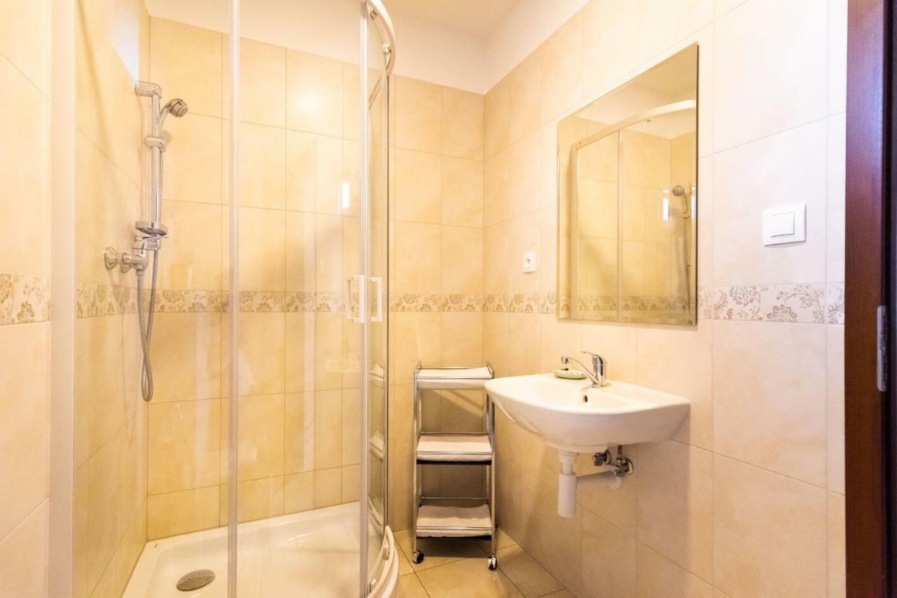 Villa Ephelia Dunajska Streda Luaran gambar